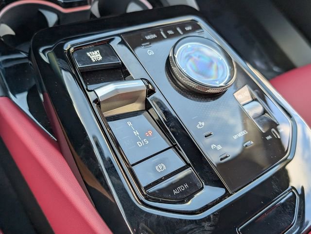 Used 2026 BMW 530i image 32