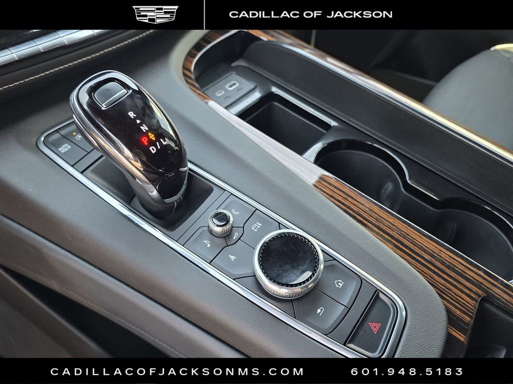 Used 2023 Cadillac Escalade Premium Luxury w/ Performance Package AWD/4WD image 16