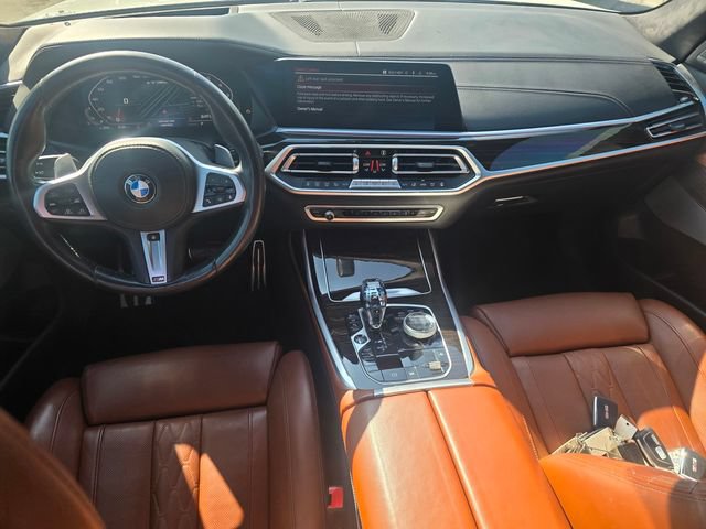 Used 2020 BMW X7 M50i w/ Dynamic Handling Package AWD/4WD image 16