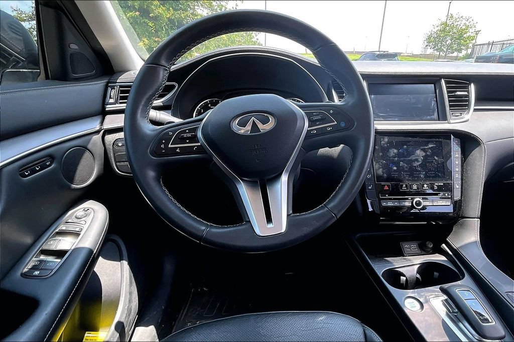 Used 2023 INFINITI QX50 Luxe FWD image 6
