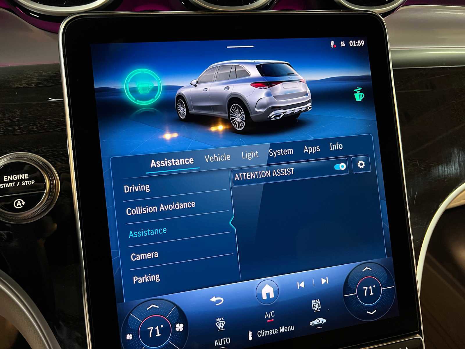 Used 2025 Mercedes-Benz GLC 300 4MATIC image 36