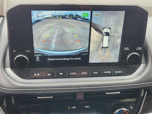 Used 2023 Nissan Rogue SL w/ SL Premium Package image 17