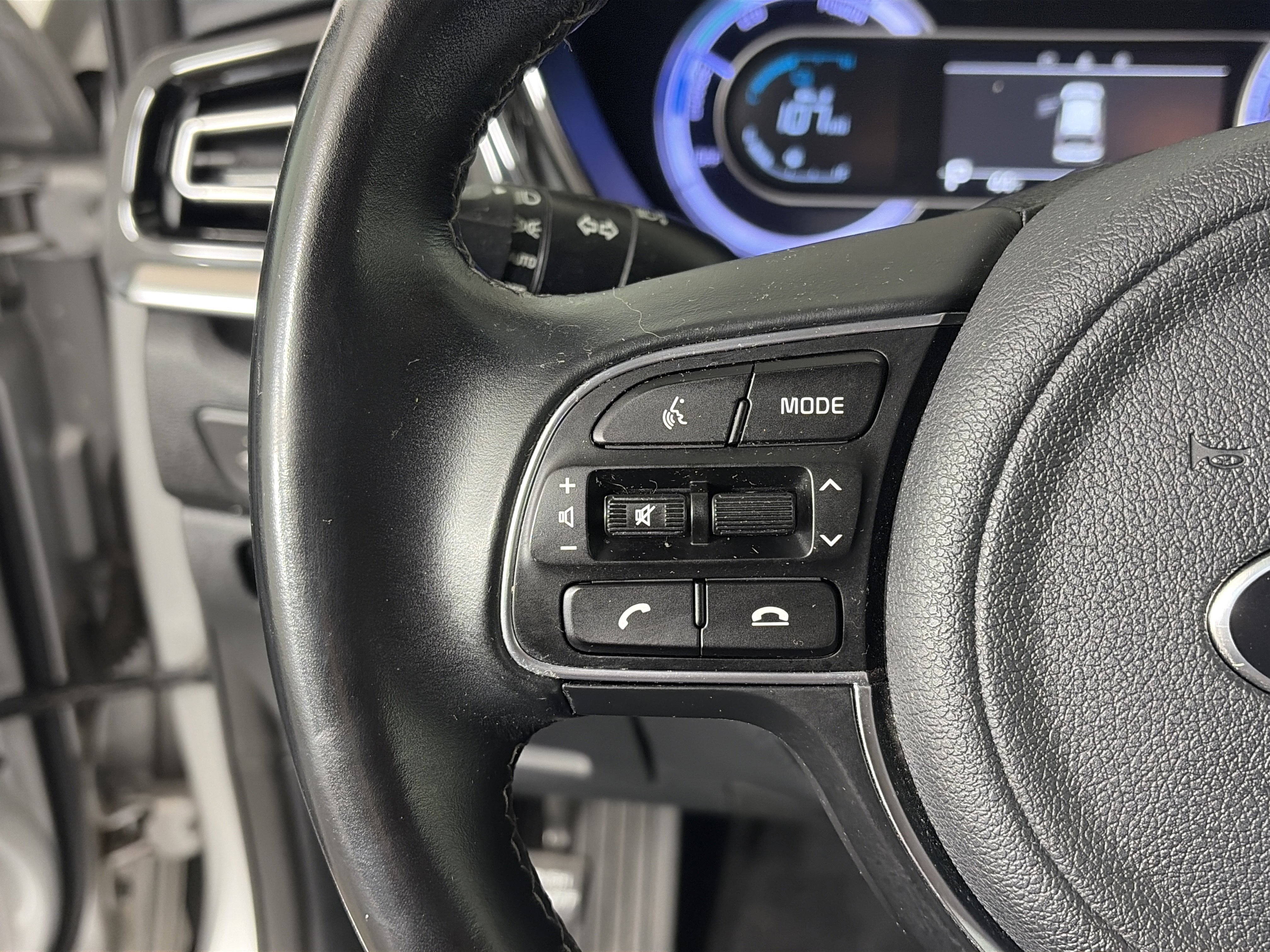 Used 2020 Kia Niro LXS image 27