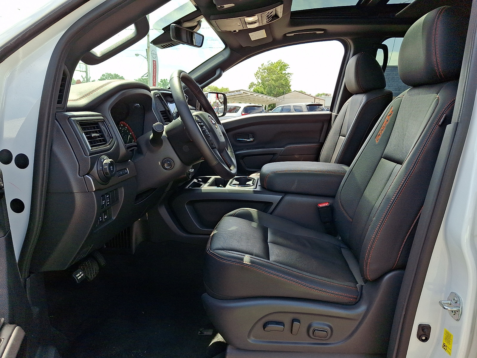 Certified 2024 Nissan Titan PRO-4X w/ Pro-4x Convenience Package AWD/4WD image 13
