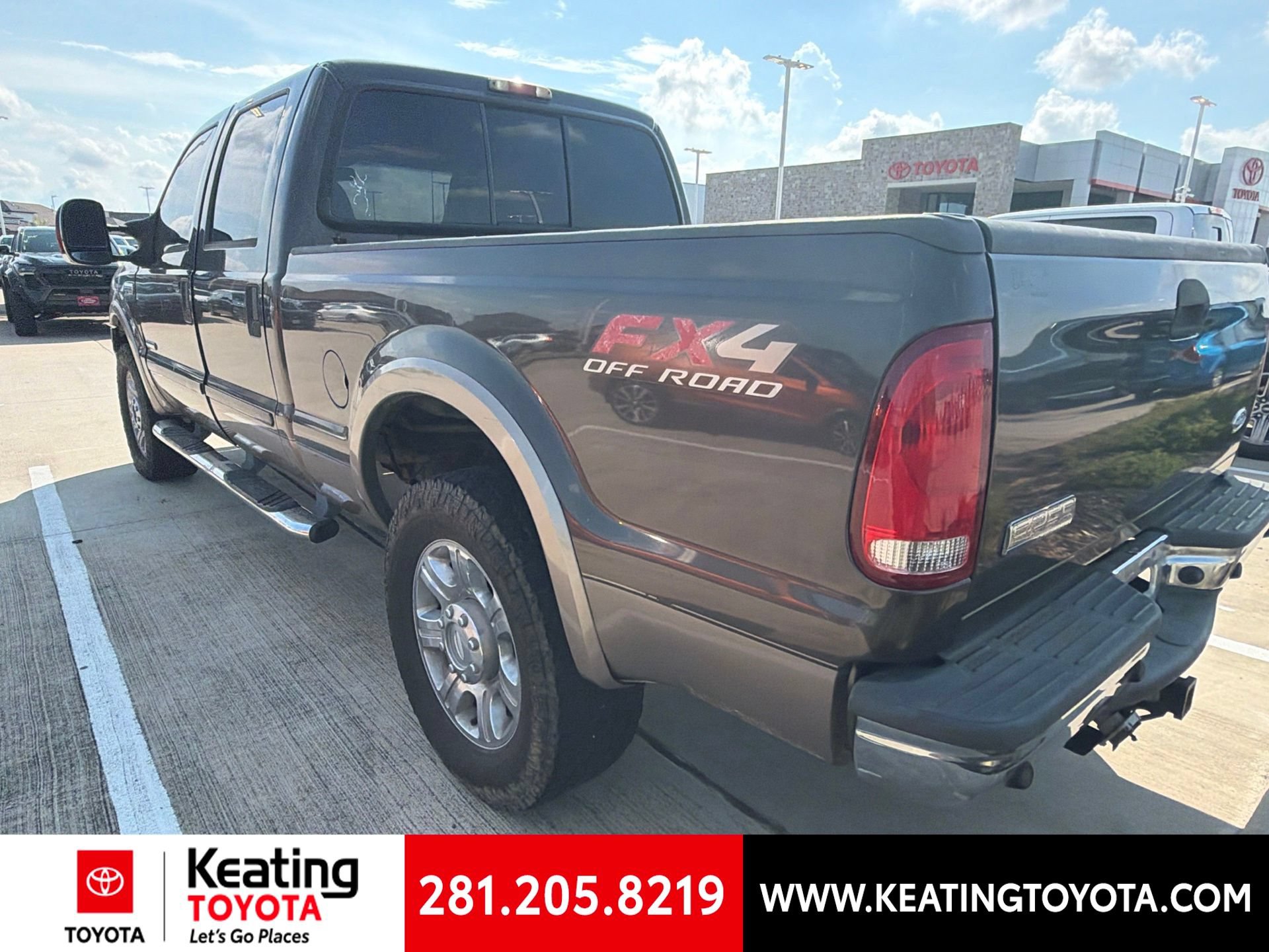 Used 2006 Ford F250 4x4 Crew Cab Super Duty image 6