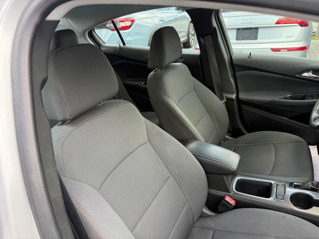 Used 2019 Chevrolet Cruze LS w/ LS Convenience Package FWD image 26