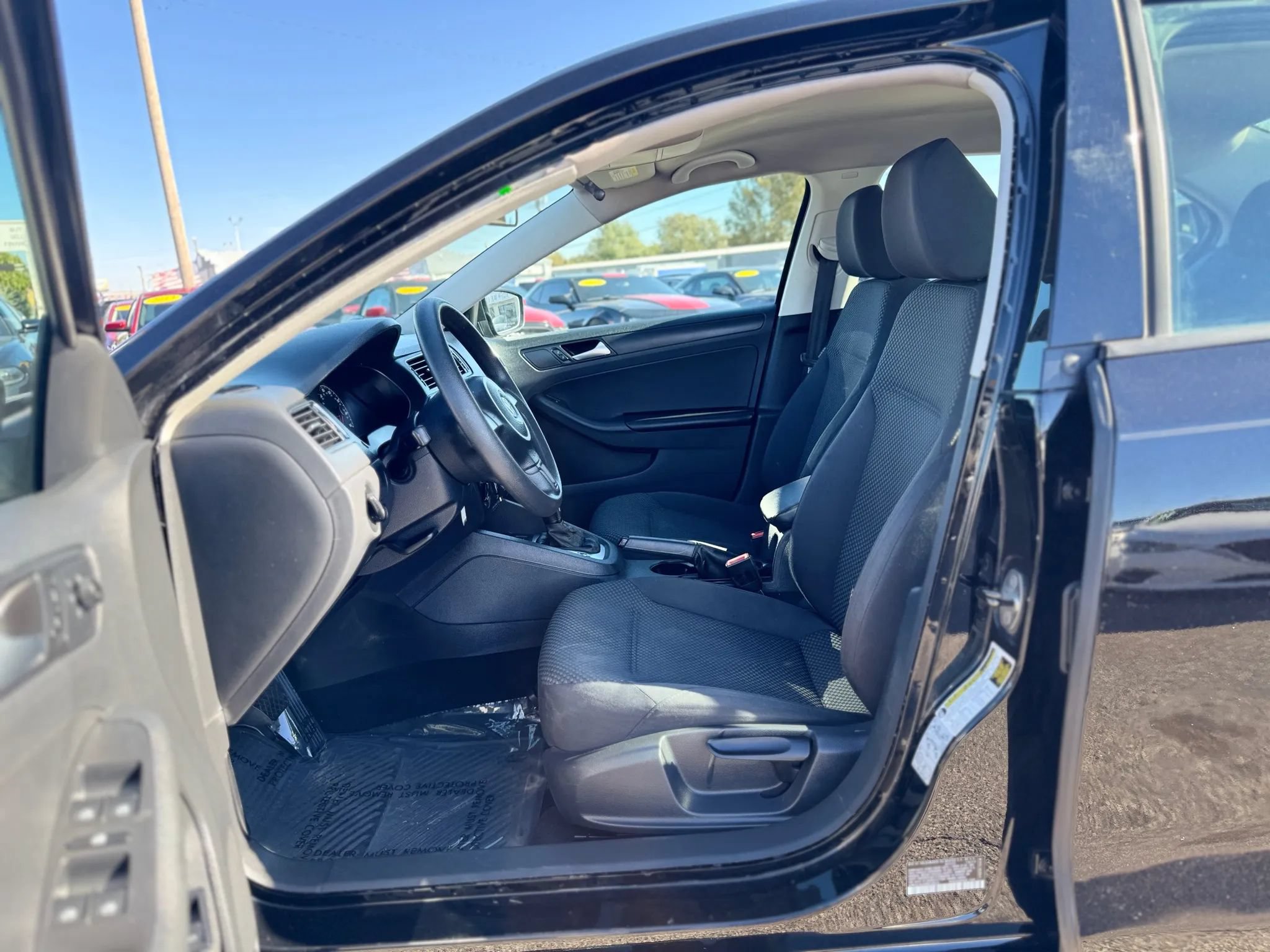Used 2014 Volkswagen Jetta S image 23
