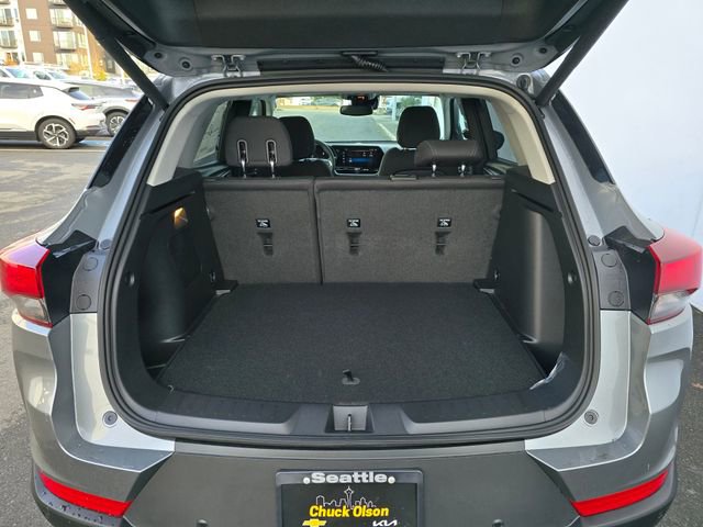 New 2025 Chevrolet TrailBlazer LT w/ Convenience Package image 17