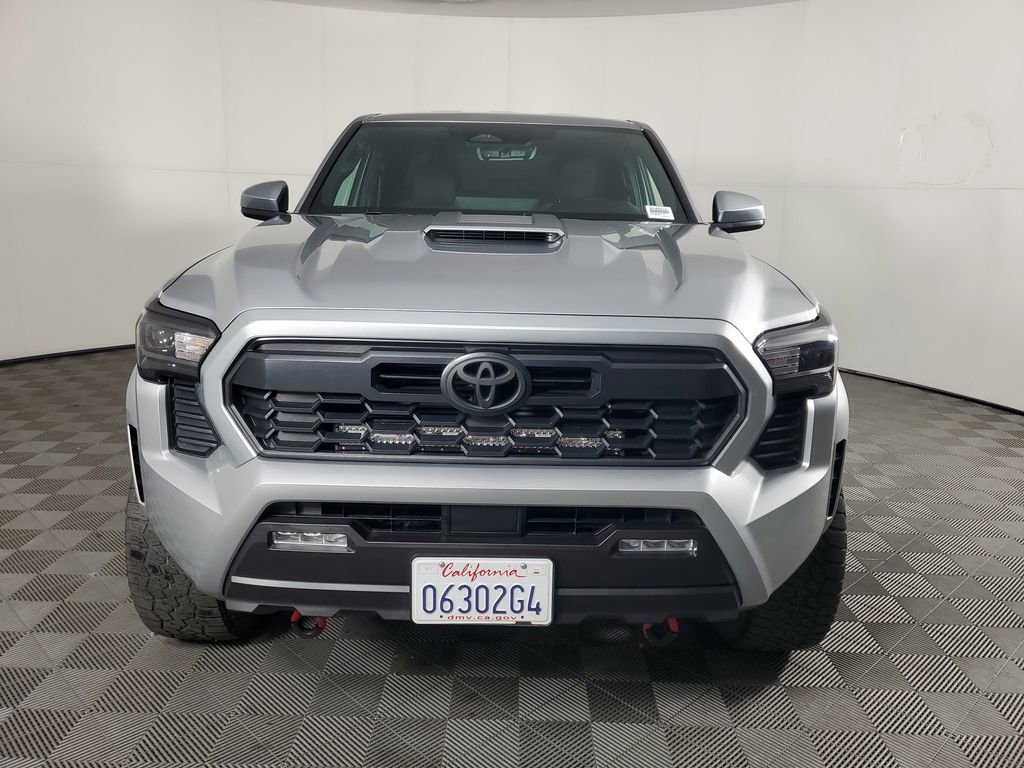 Used 2025 Toyota Tacoma TRD Sport image 9