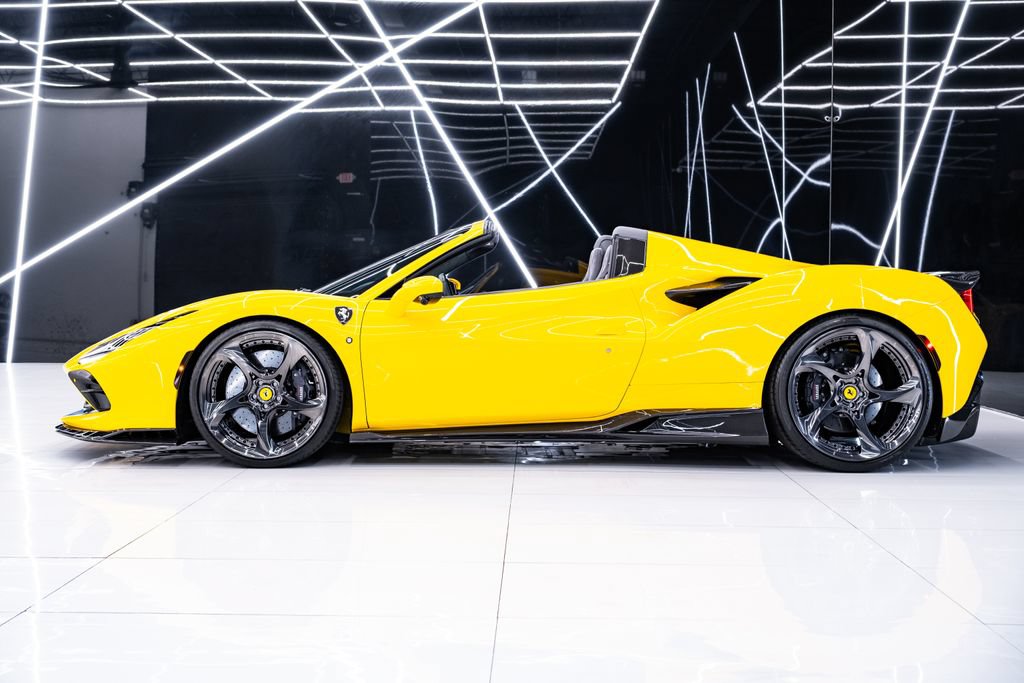 Used 2021 Ferrari F8 Tributo RWD image 12