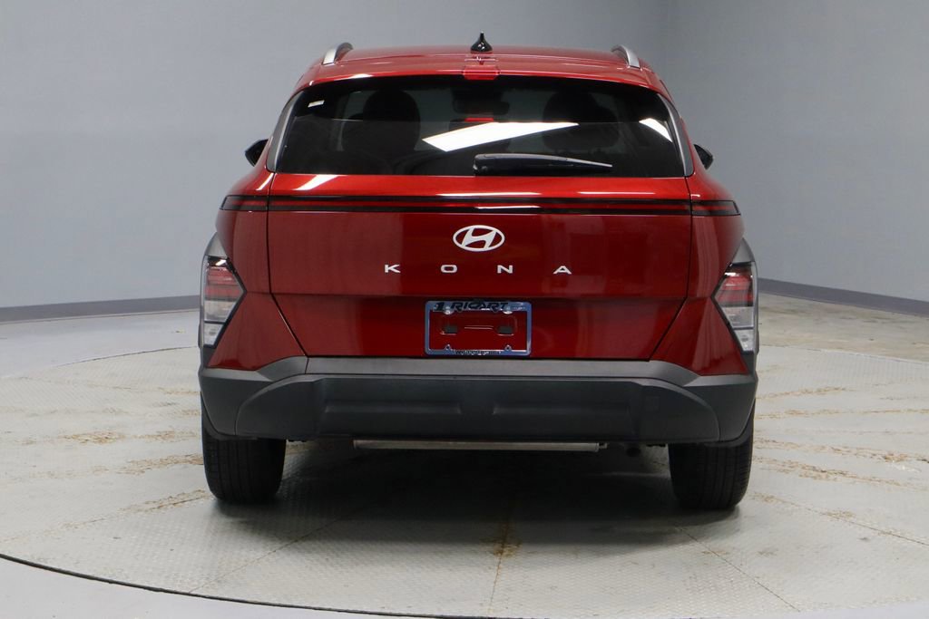 Used 2025 Hyundai Kona SEL FWD image 8