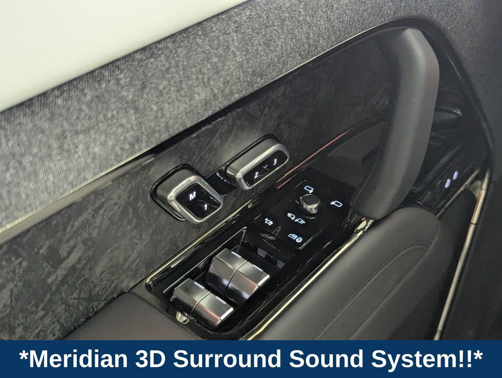 Used 2025 Land Rover Range Rover Sport Dynamic SE image 18