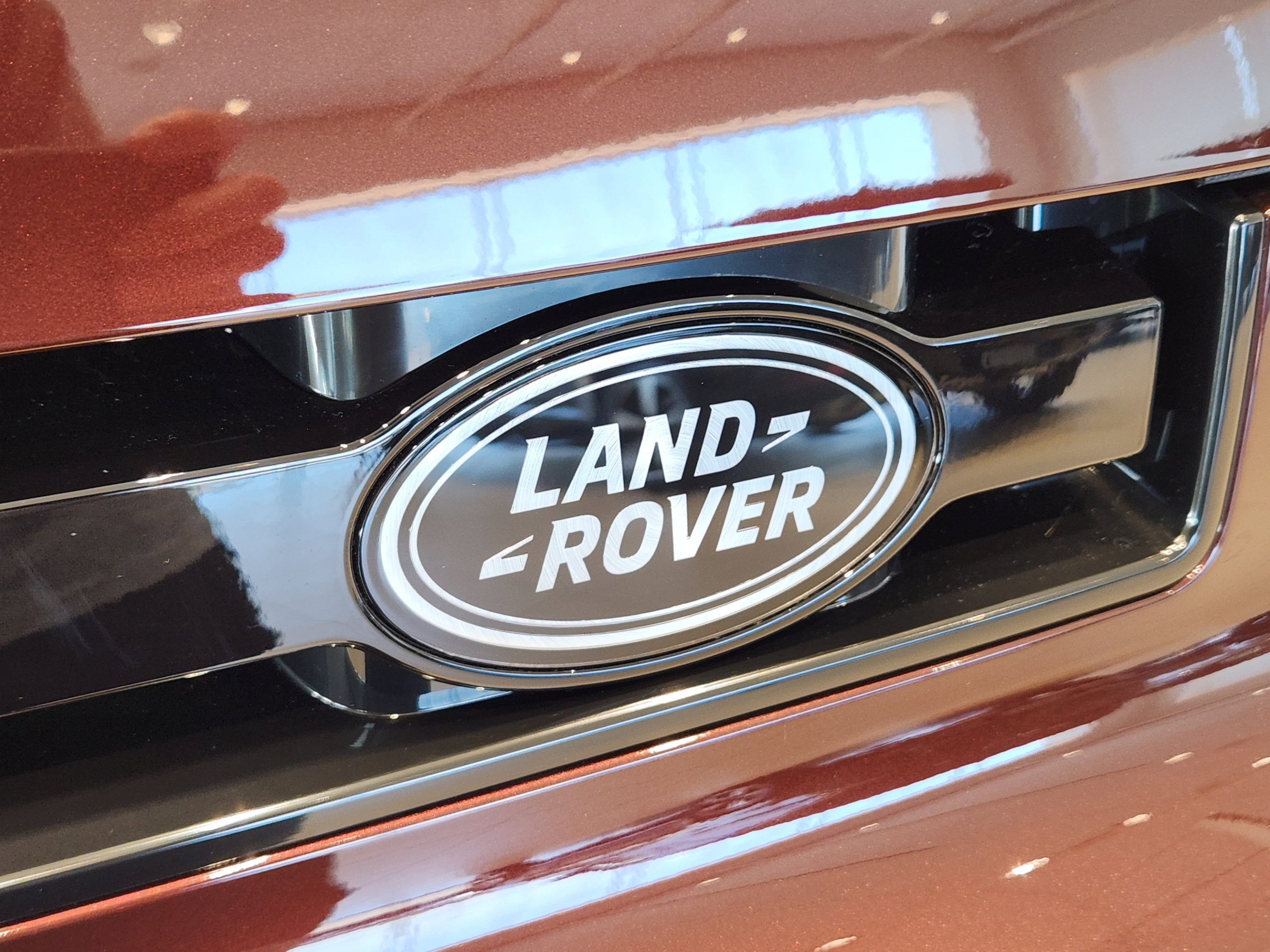 New 2026 Land Rover Defender 90 X-Dynamic SE AWD/4WD image 32