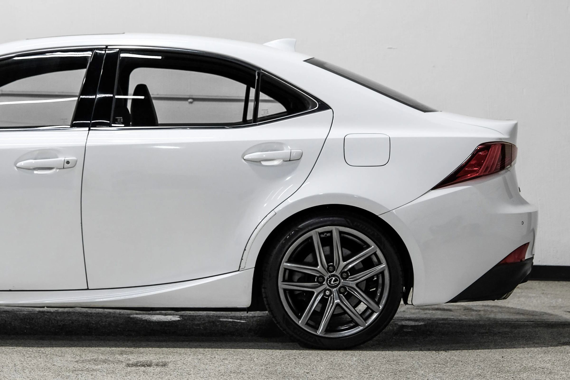 Used 2019 Lexus IS 300 RWD image 13