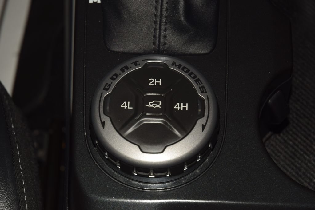 Used 2025 Ford Bronco Outer Banks AWD/4WD image 37