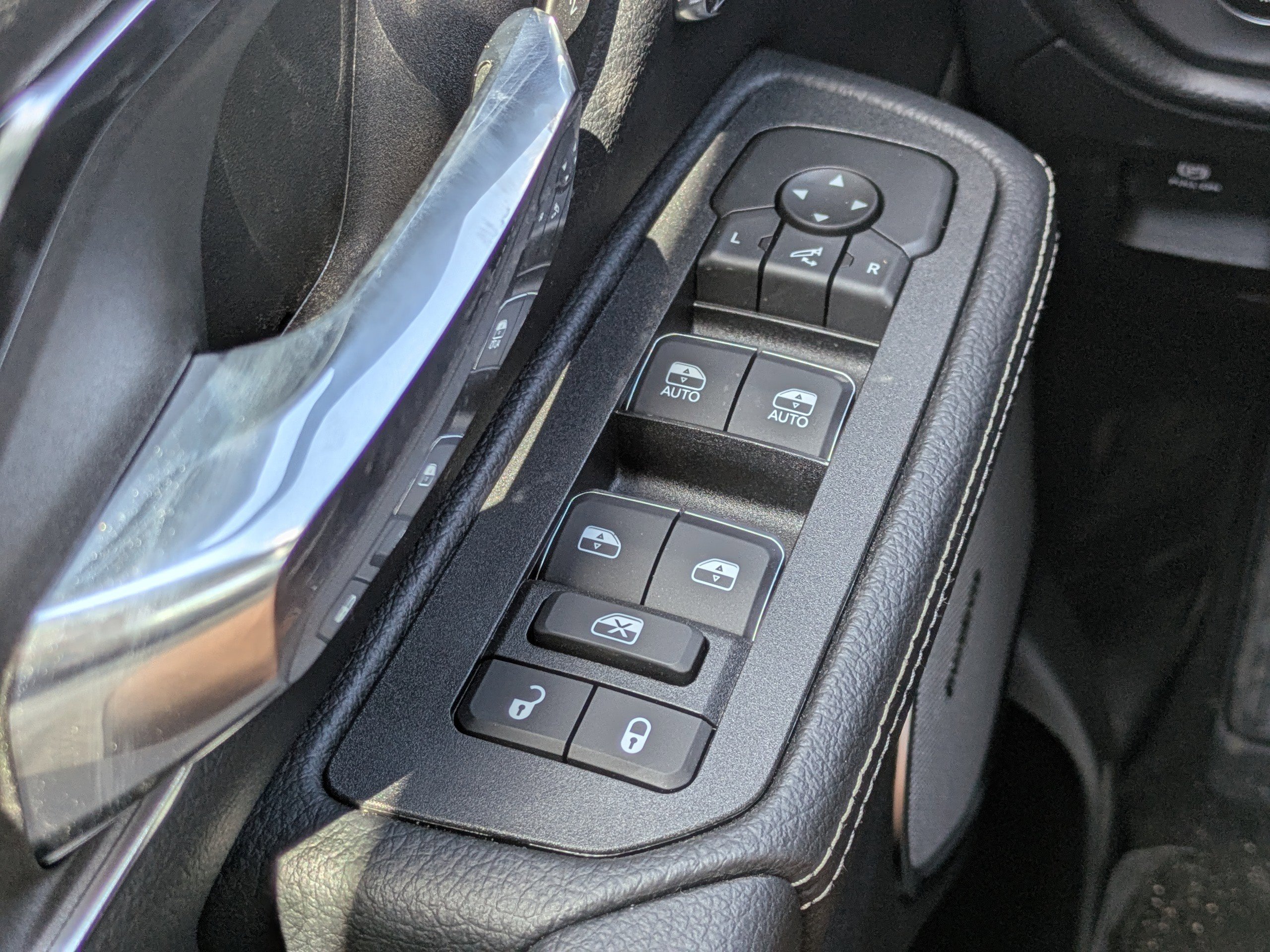 New 2026 RAM 1500 Laramie w/ Night Edition image 18