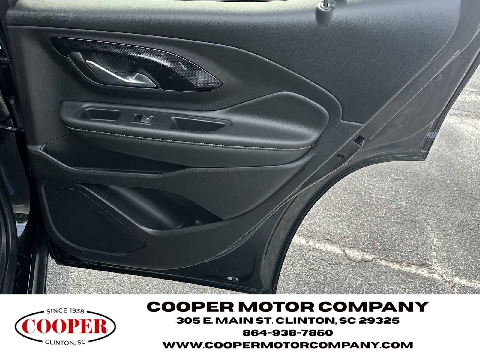 Used 2024 GMC Terrain AT4 w/ Tech Package AWD/4WD image 16