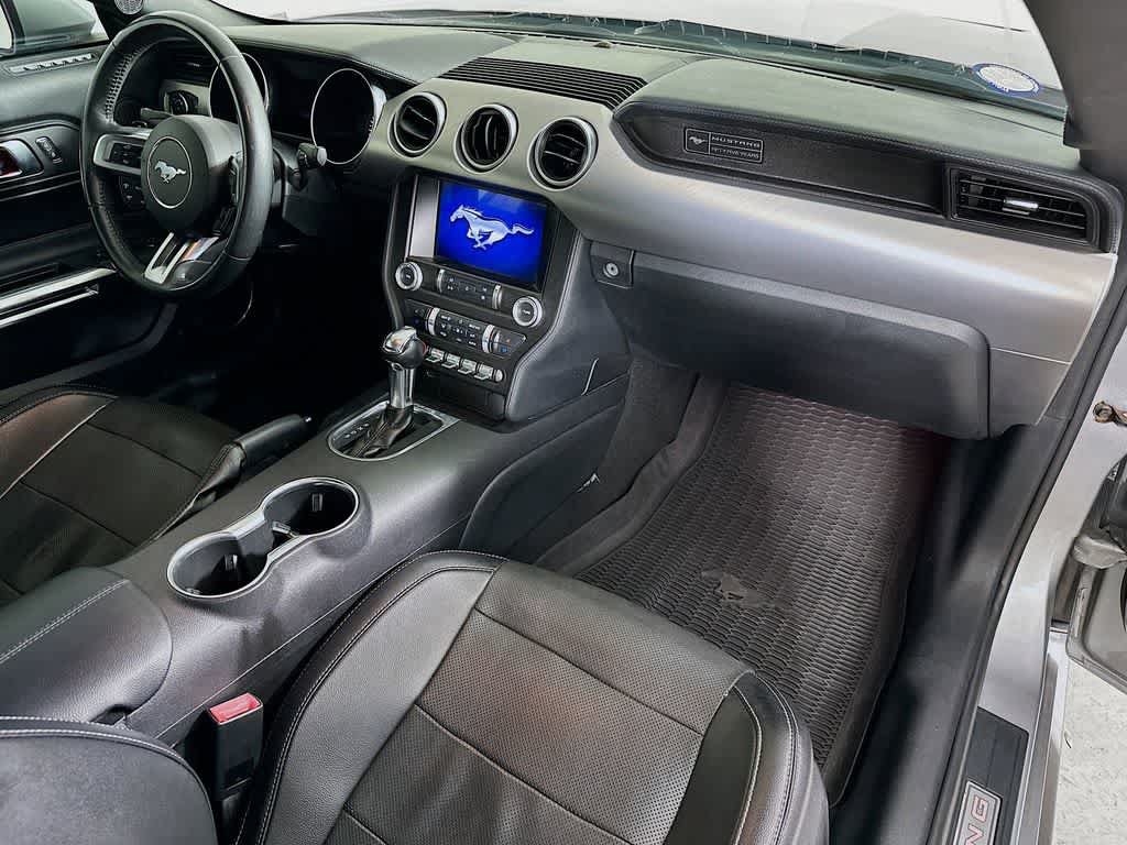 Used 2020 Ford Mustang Premium RWD image 31