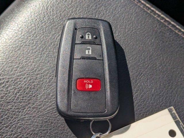 Used 2022 Toyota 4Runner SR5 Premium w/ Moonroof Package AWD/4WD image 25