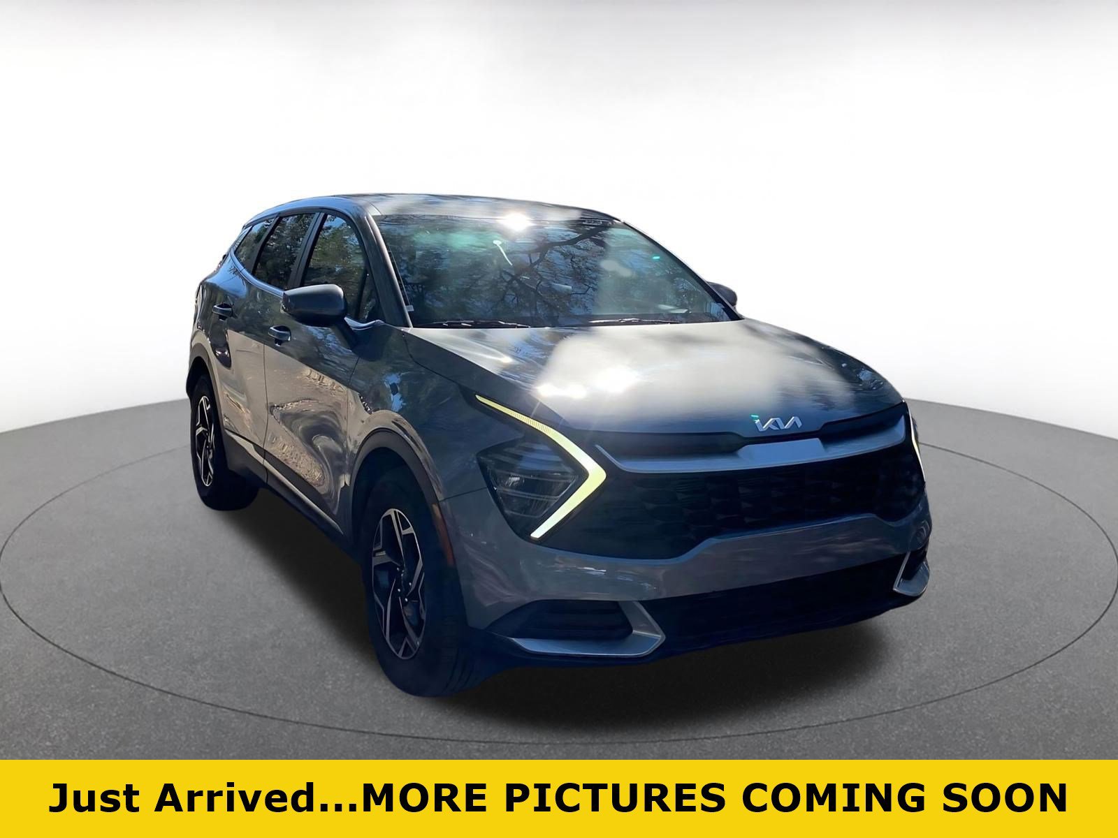 Used 2025 Kia Sportage LX