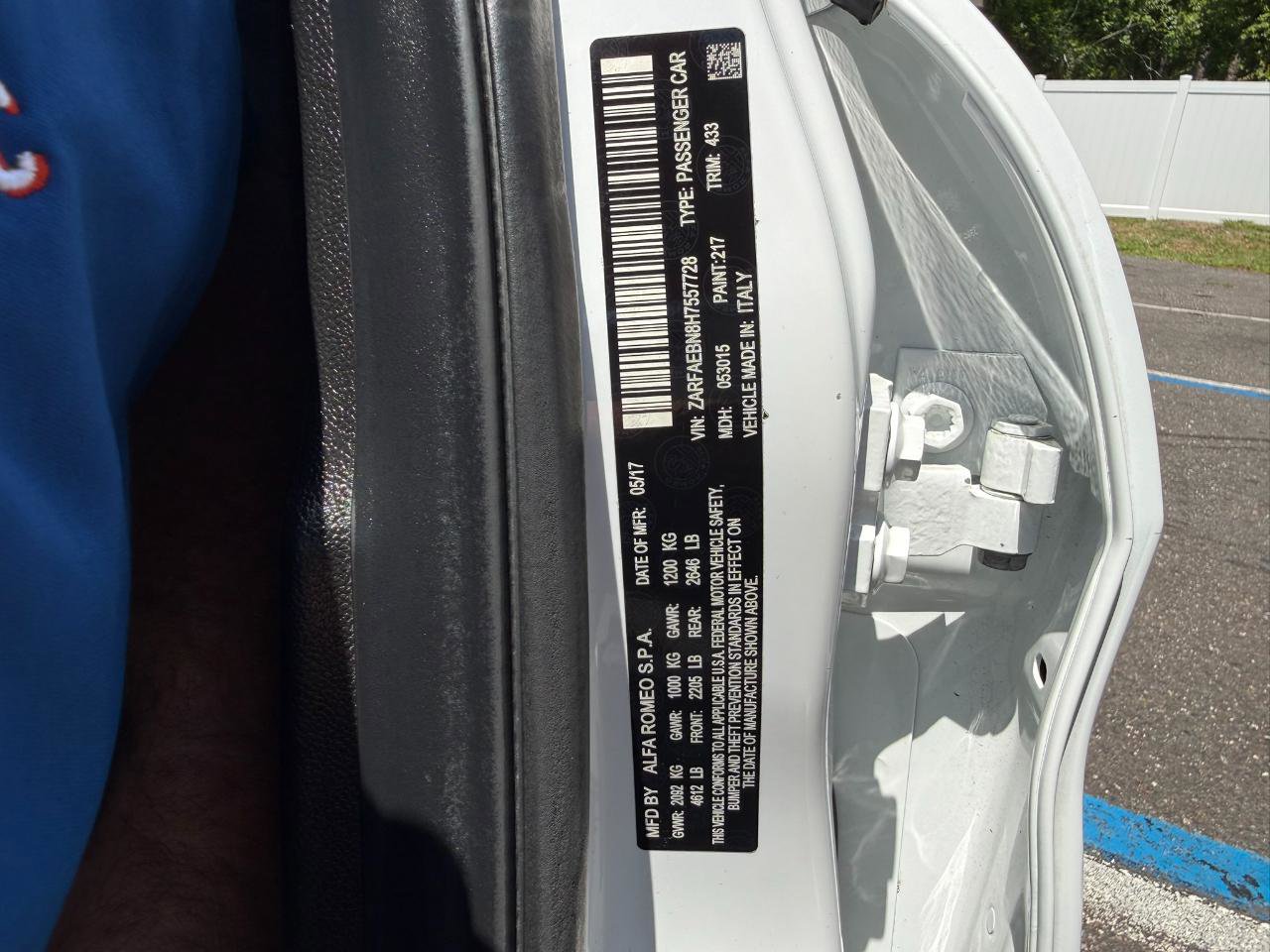 Used 2017 Alfa Romeo Giulia image 36