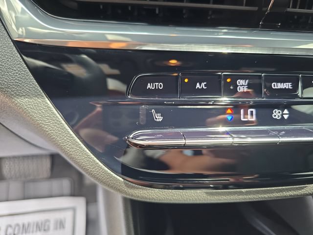 Certified 2025 Buick Envista Avenir FWD image 22