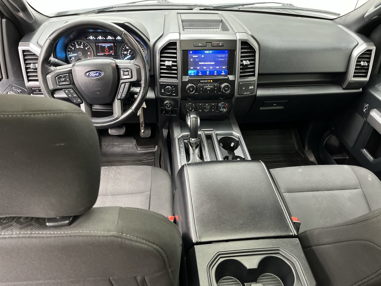 Used 2020 Ford F150 XLT w/ Equipment Group 302A Luxury AWD/4WD image 4