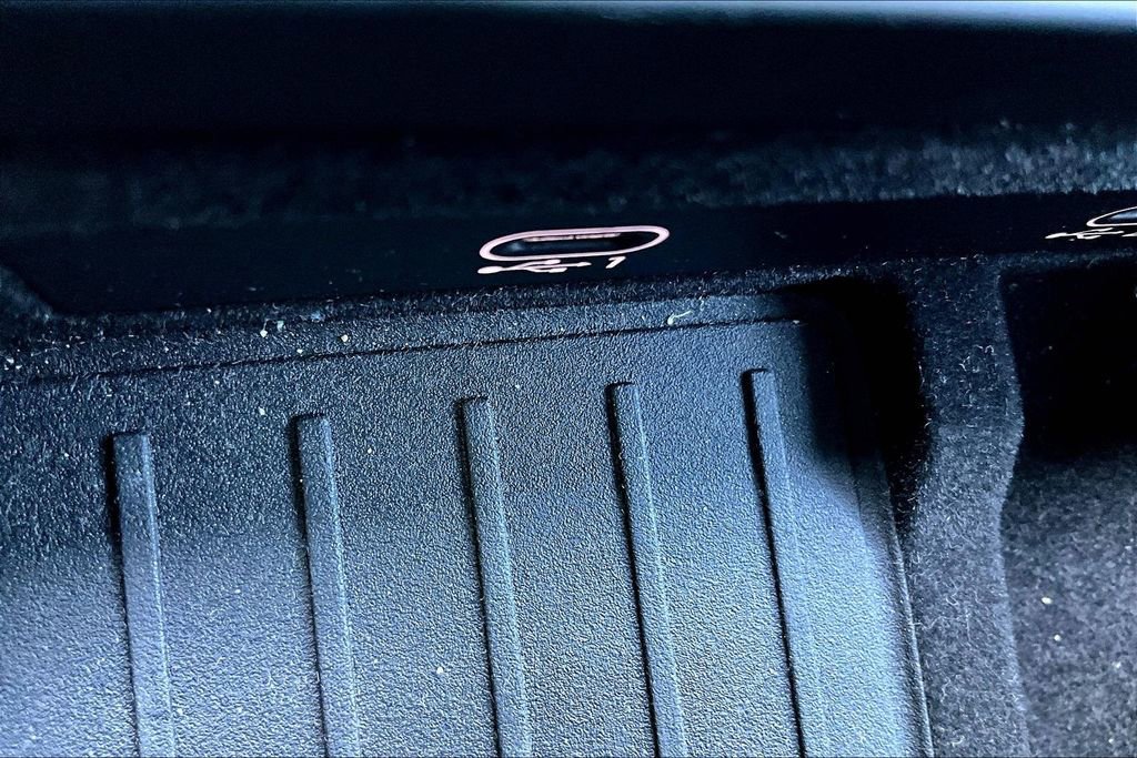 Used 2024 Audi SQ8 Premium Plus AWD/4WD image 16