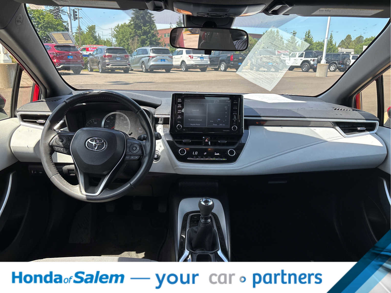 Used 2021 Toyota Corolla SE w/ Carpet Mat Package (TMS) FWD image 10