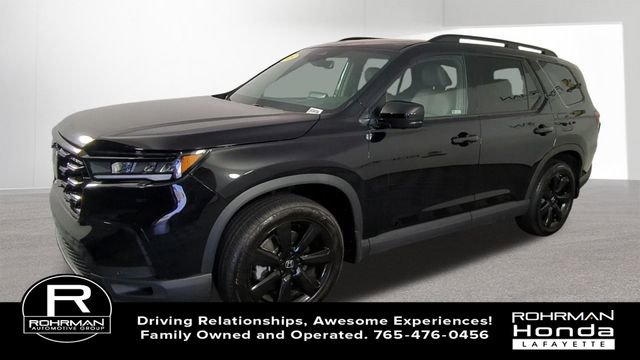 Used 2025 Honda Pilot Black Edition image 4