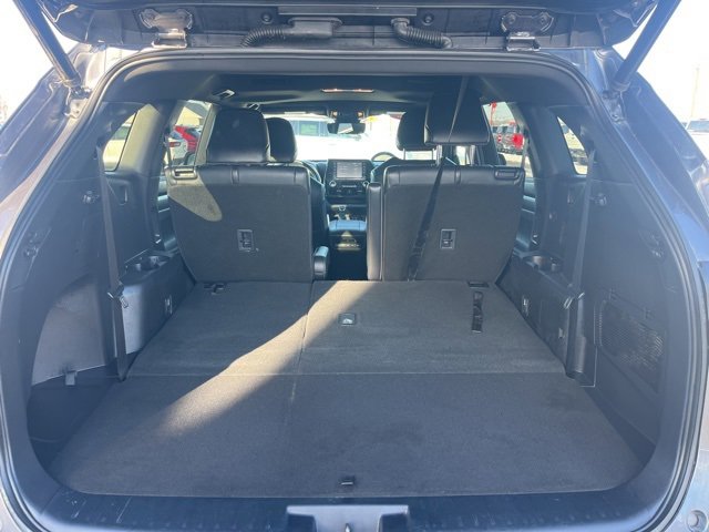 Used 2021 Toyota Highlander XSE image 7