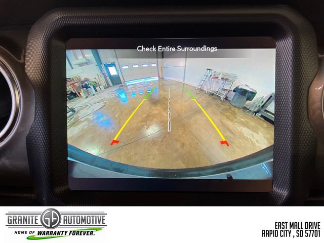 Used 2023 Jeep Wrangler Unlimited Sahara AWD/4WD image 20
