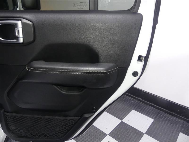 Used 2020 Jeep Wrangler Unlimited Sahara image 24