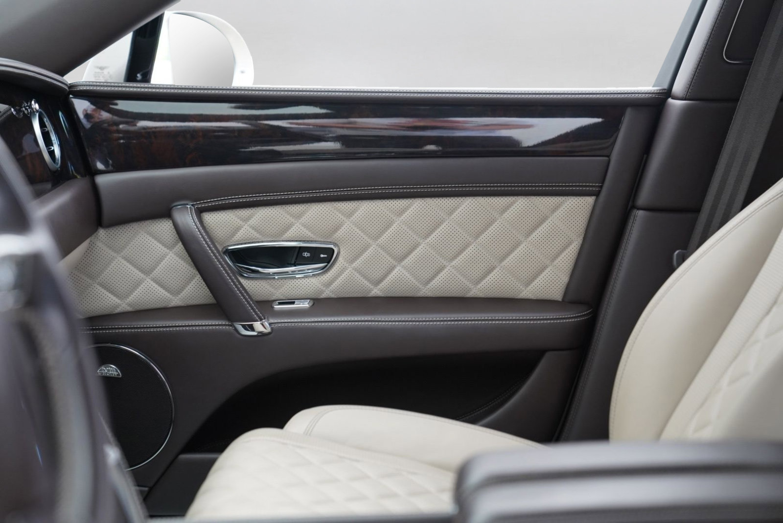 Used 2017 Bentley Flying Spur W12 AWD/4WD image 27