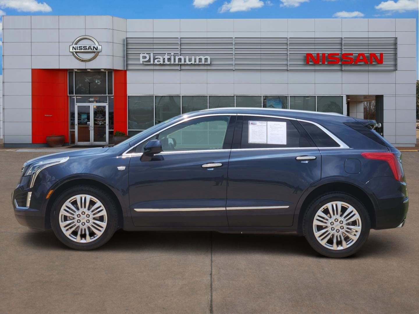 Used 2019 Cadillac XT5 Premium Luxury AWD/4WD image 3