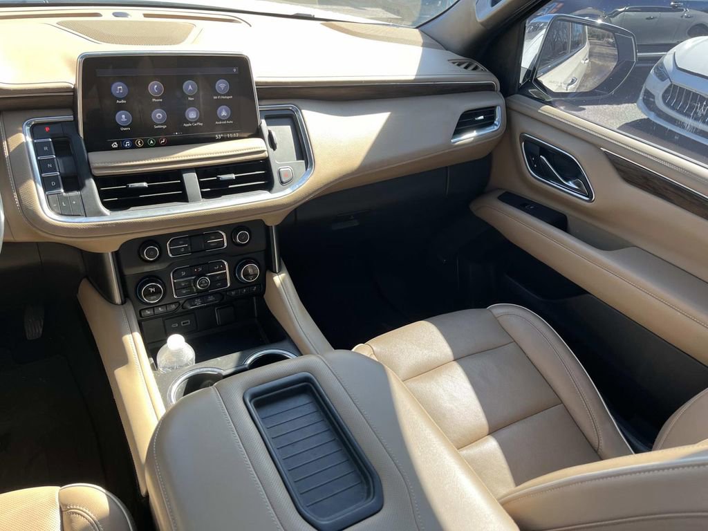 Used 2021 Chevrolet Tahoe Premier w/ Premium Package image 15