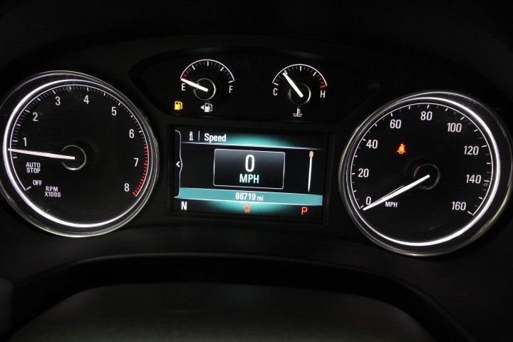 Used 2019 Buick Enclave Essence image 12
