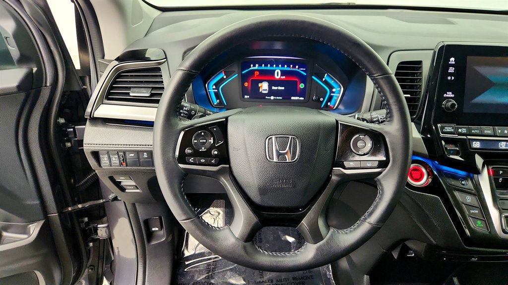 Used 2023 Honda Odyssey Touring image 14