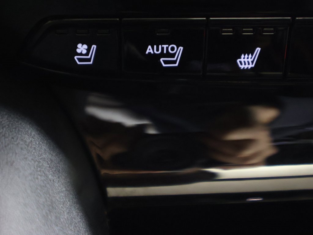 Used 2023 Acura MDX A-Spec image 48