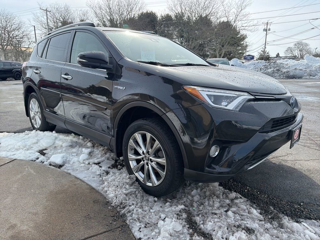 Used 2017 Toyota RAV4 Limited image 3