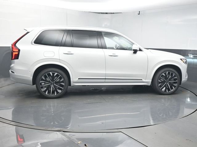 New 2026 Volvo XC90 T8 Plus w/ Protection Package Premier image 8