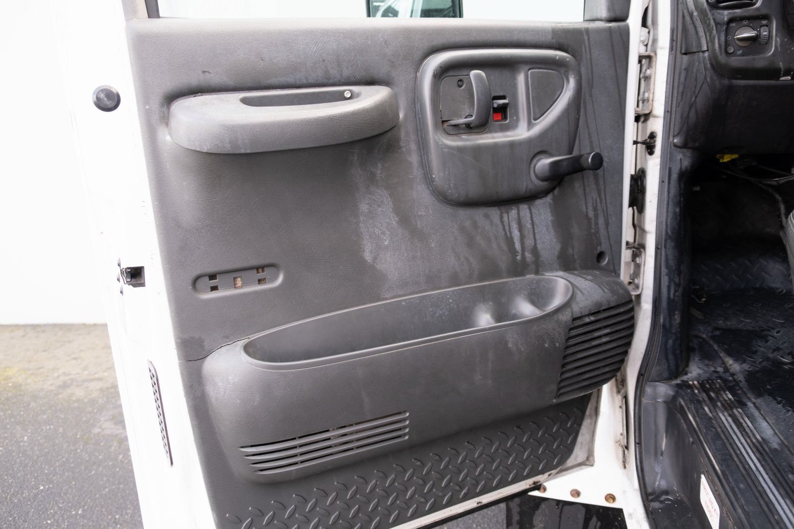 Used 2008 Chevrolet Kodiak C4500 2WD Crew Cab image 7