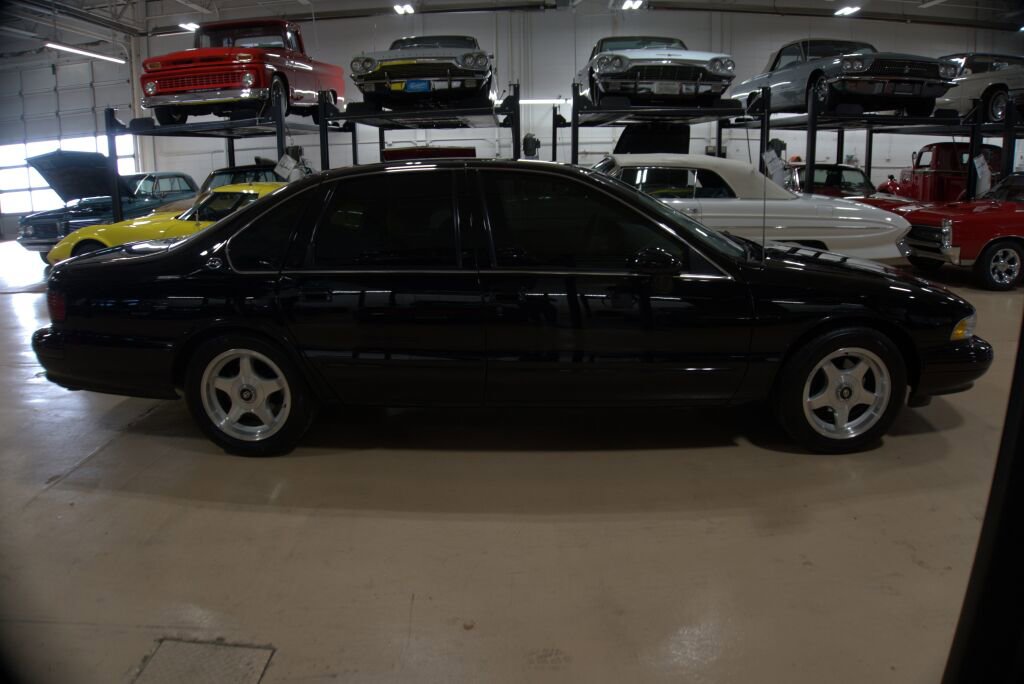 Used 1994 Chevrolet Impala SS image 6