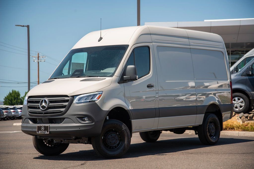 New 2025 Mercedes-Benz Sprinter 2500