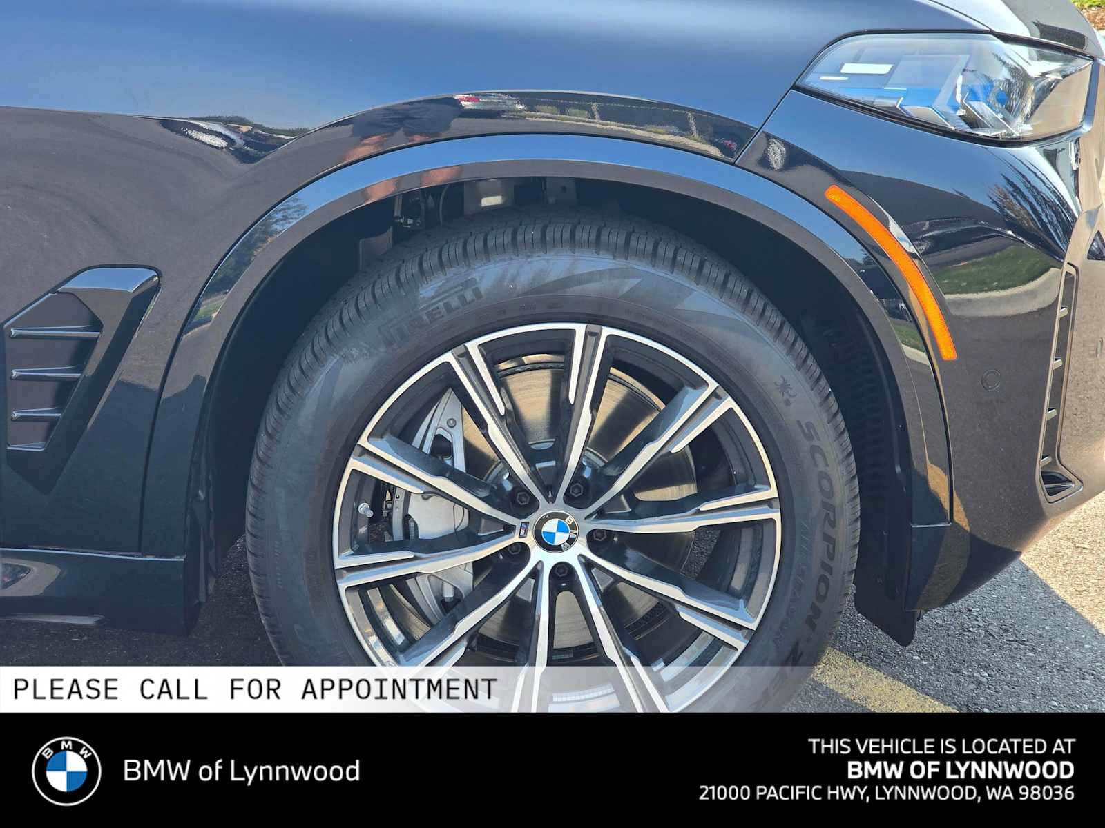 New 2026 BMW X5 xDrive50e w/ M Sport Package AWD/4WD image 9