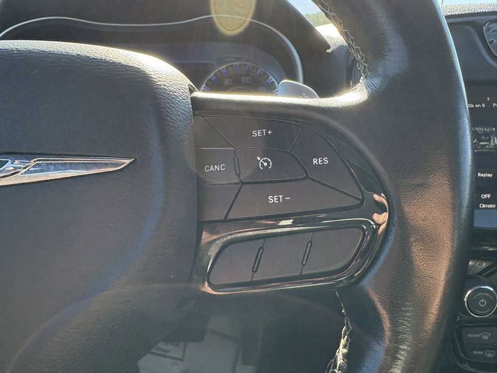 Used 2022 Chrysler 300 S image 46