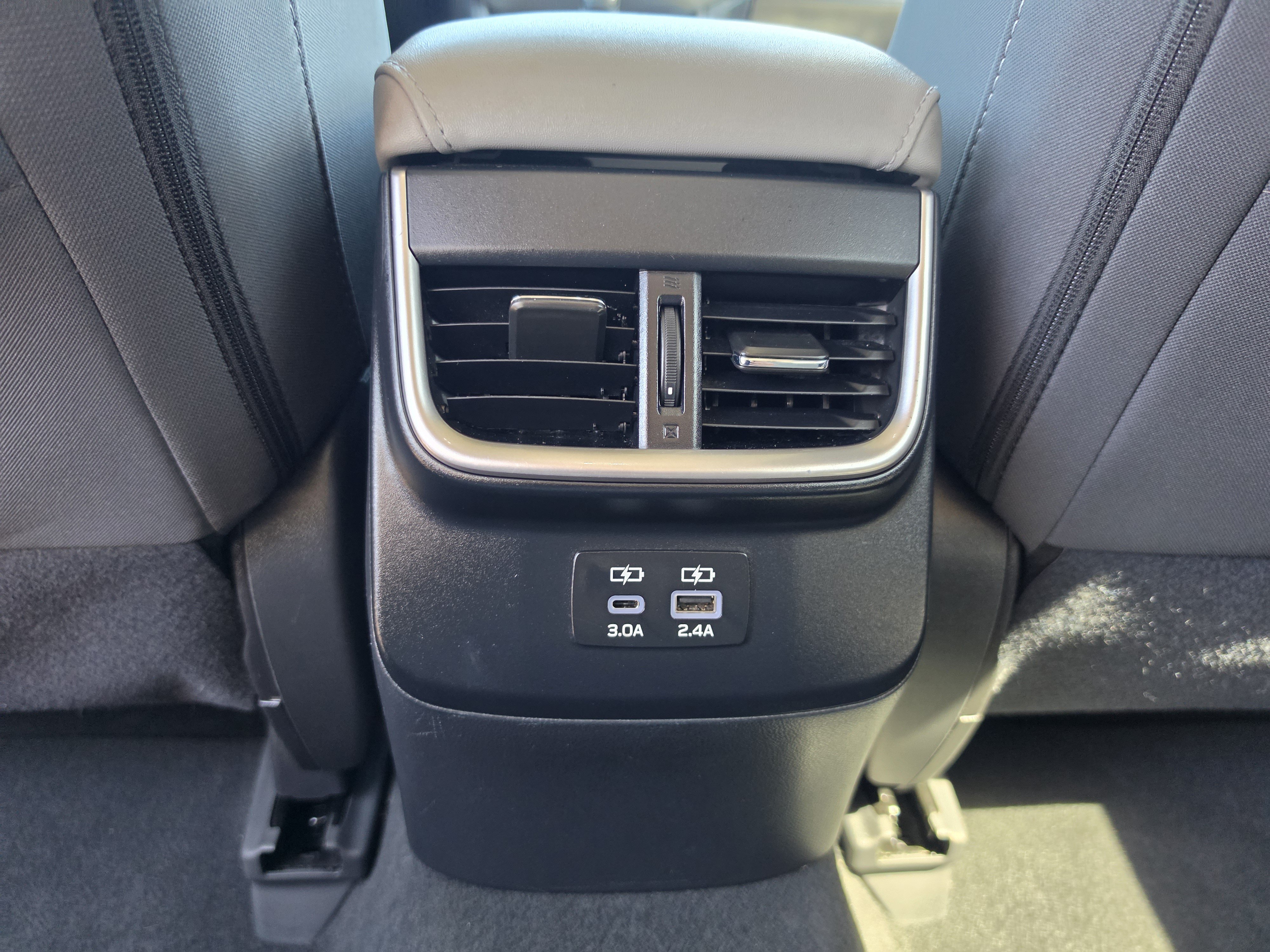 Used 2023 Subaru Outback Premium AWD/4WD image 19