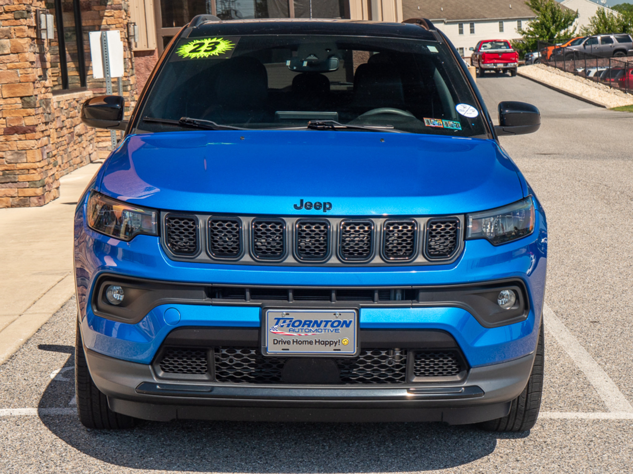 Used 2023 Jeep Compass Latitude w/ Sun and Sound Group AWD/4WD image 8