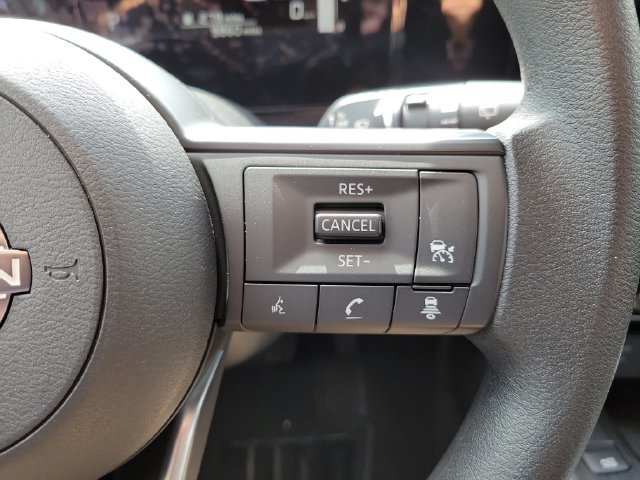 Certified 2025 Nissan Kicks SV FWD image 24