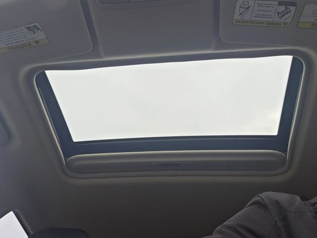 Used 2015 Mitsubishi Outlander GT image 18